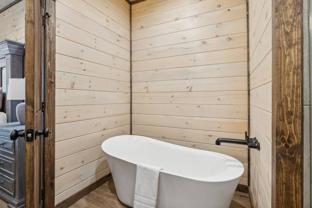Black Bear Cove Gatlinburg Exterior photo