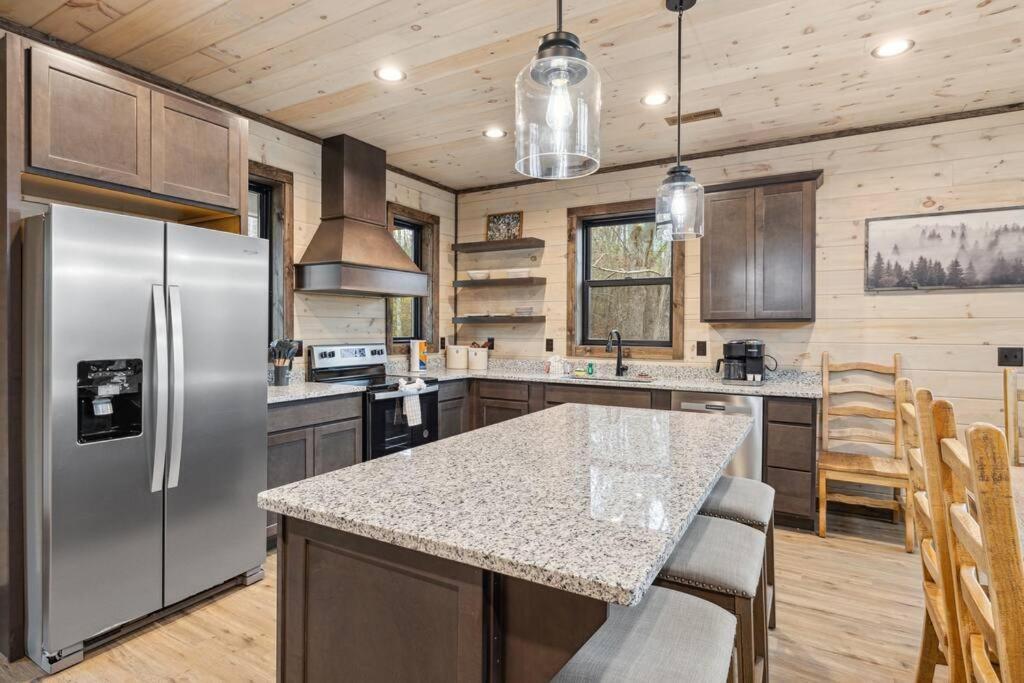 Black Bear Cove Gatlinburg Exterior photo