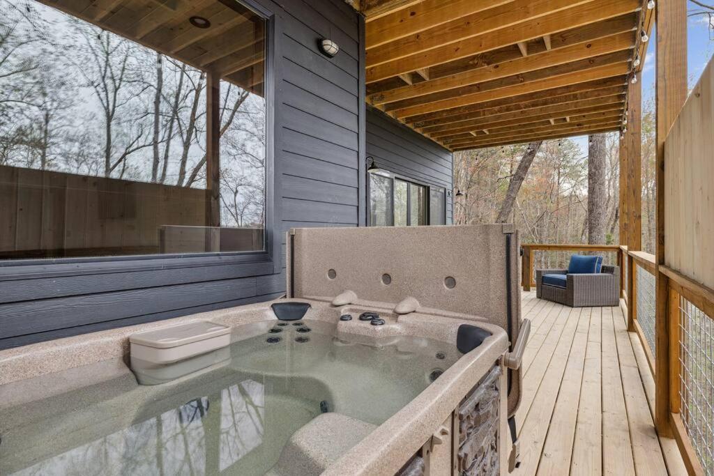 Black Bear Cove Gatlinburg Exterior photo