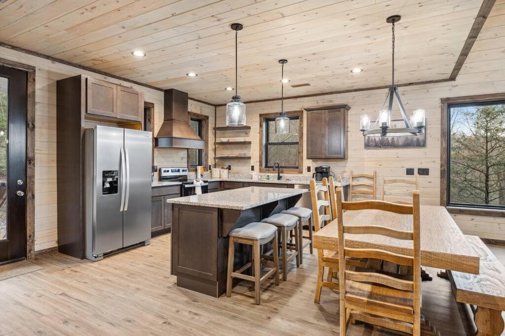Black Bear Cove Gatlinburg Exterior photo
