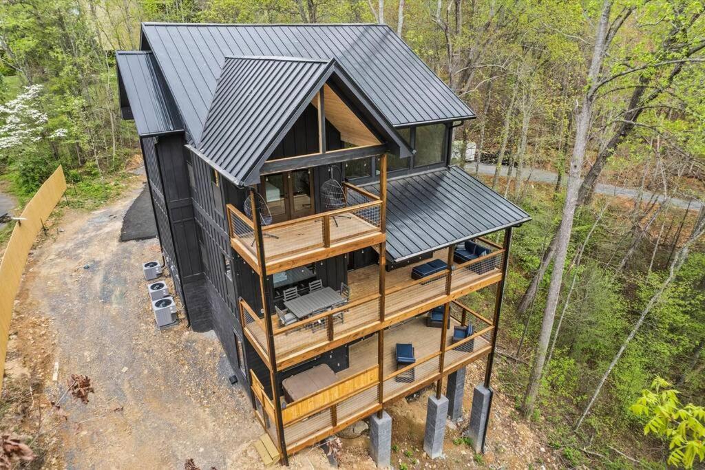 Black Bear Cove Gatlinburg Exterior photo